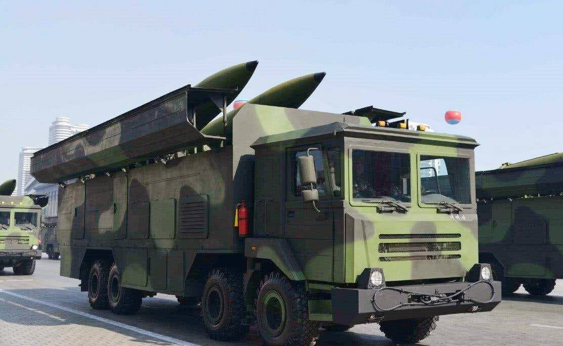 苏联工业实力有多强?15年造3万辆导弹发射车,每个师都配备