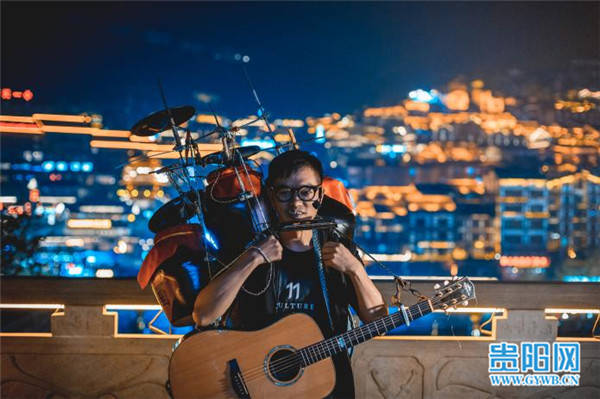 一个人就是一个乐队贵州80后音乐达人罗应星获央视点赞