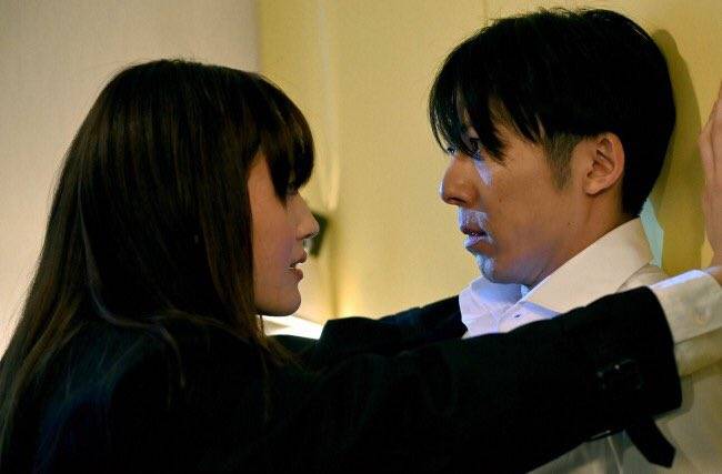 让人笑到失去理智正在轰动的天国与地狱看过一集就上瘾