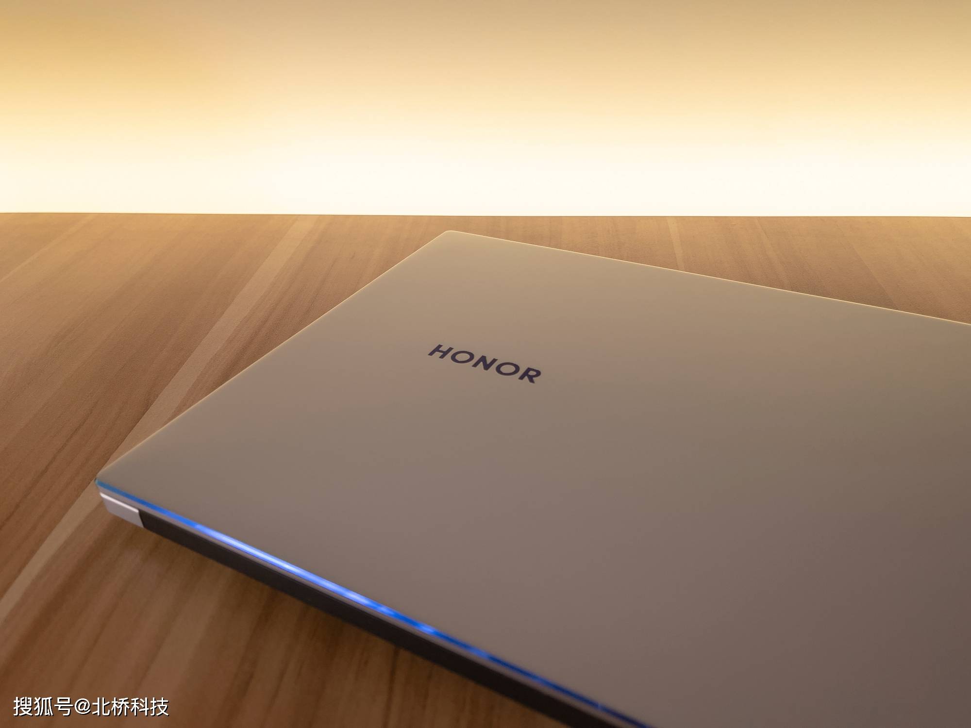 荣耀magicbook142021款上手评测属于学生党的金属轻薄本