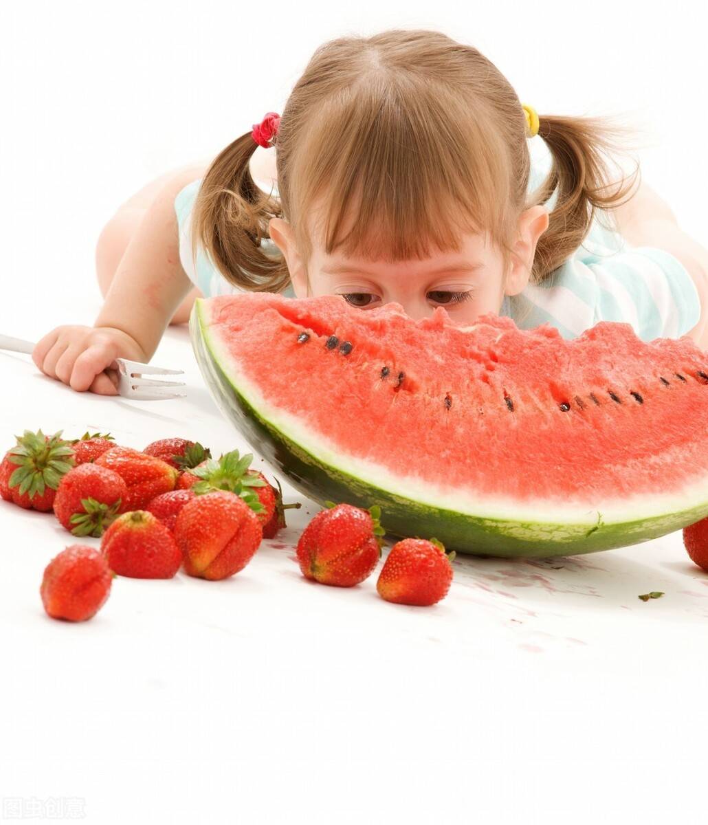 吃水果的儿童素材-吃水果的儿童图片素材下载-觅知网