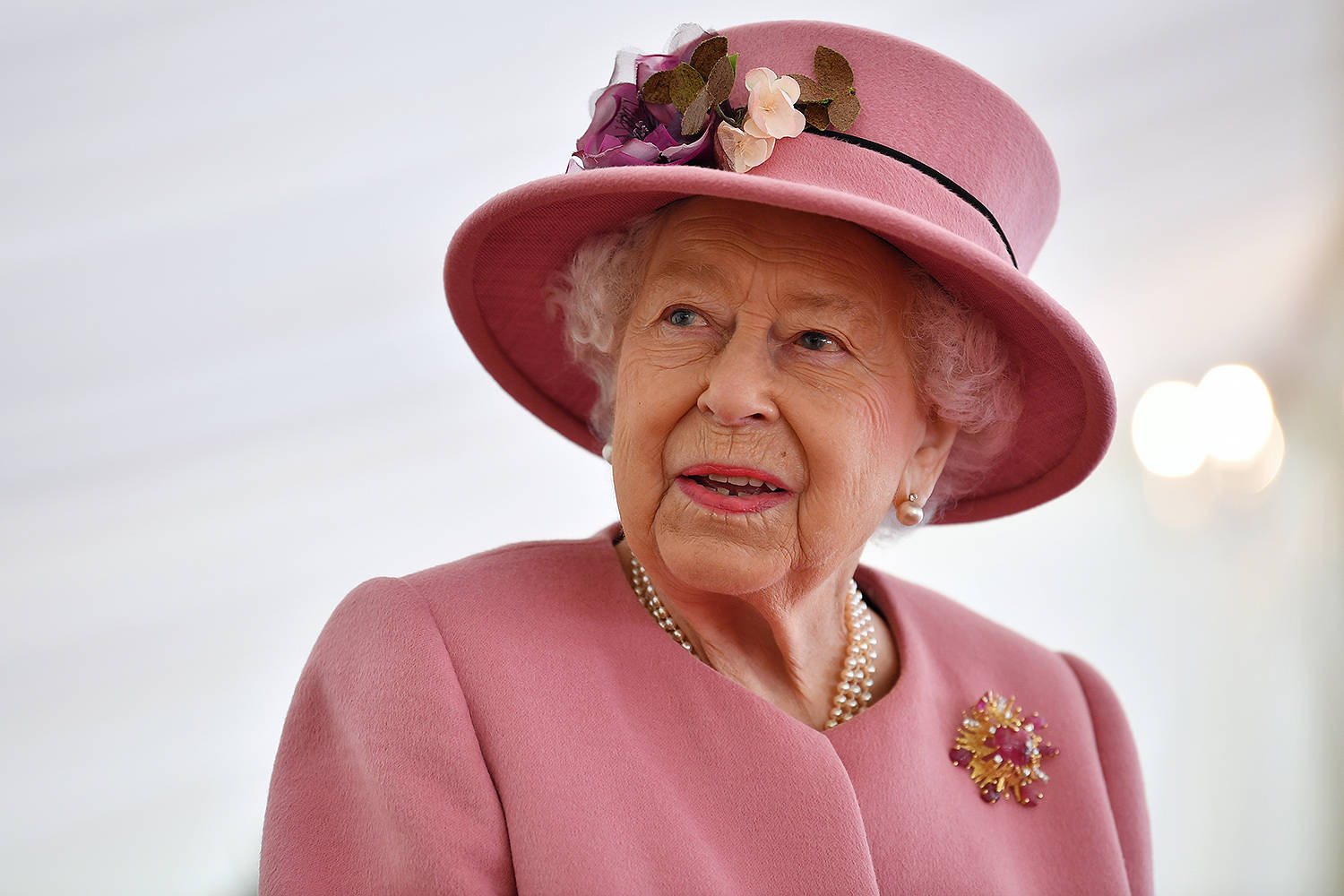 女王:现代君主的生活》一书的王室传记作家莎莉·比德尔·史密斯透露