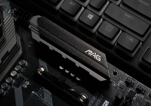 本体|2K必选的PCIe4.0固态 WD_BLACK SN850