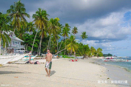 菲律宾“最低调”海岛，景美少人很清凉，游客直接在沙滩上做按摩