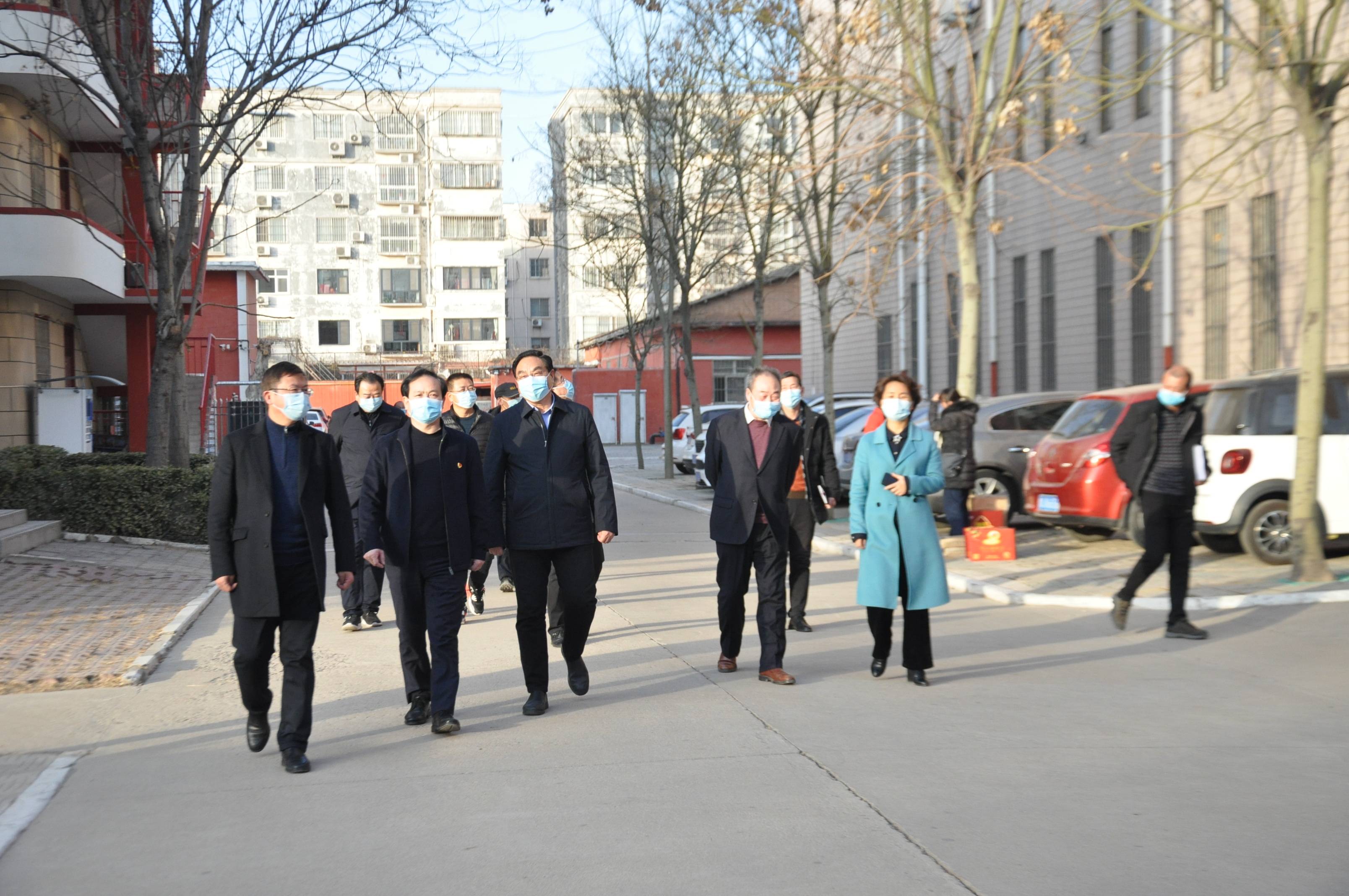 濮阳市副市长孙永振一行莅临濮阳市油田三高督导疫情防控工作_手机