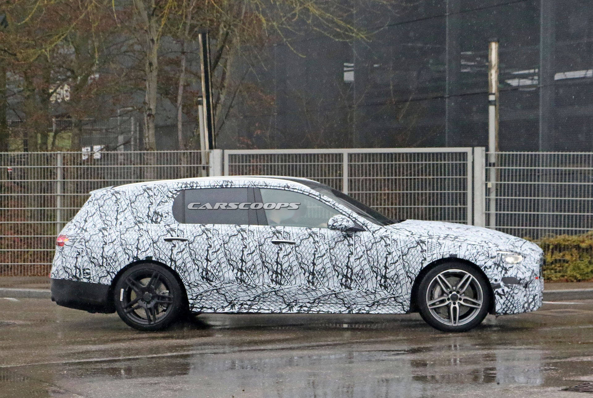 原创终于有了不买它的理由?amg c53旅行车曝光 有望明年亮相