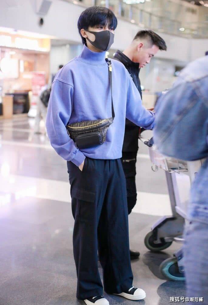 原创侯明昊百变穿搭来袭低调帅气时尚感十足堪称男友穿搭教科书