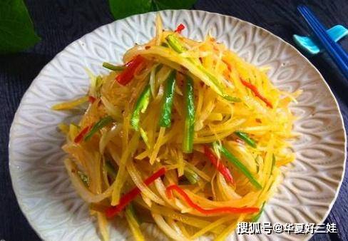 怎样炒土豆丝更香 857ec57deafe4bc5bd09f9c9a2aa644d.jpeg