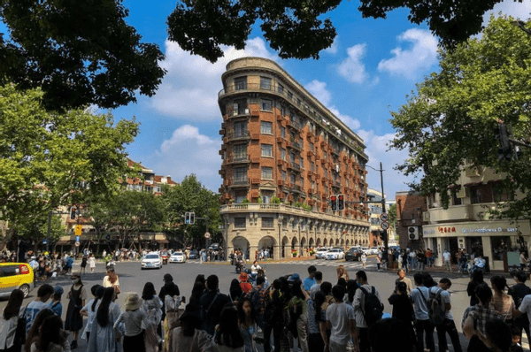 魔都探店丨番禺路又添网红打卡点——魔方公寓上海交通大学店