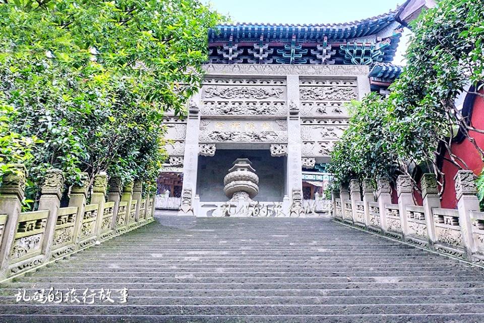 重庆这座寺庙，建筑木雕堪称一绝，明朝皇帝曾在此隐居却少有人知