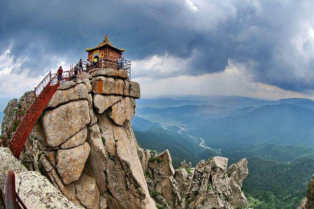 山西又一名山走红被誉为北方香格里拉风景壮美不输黄山