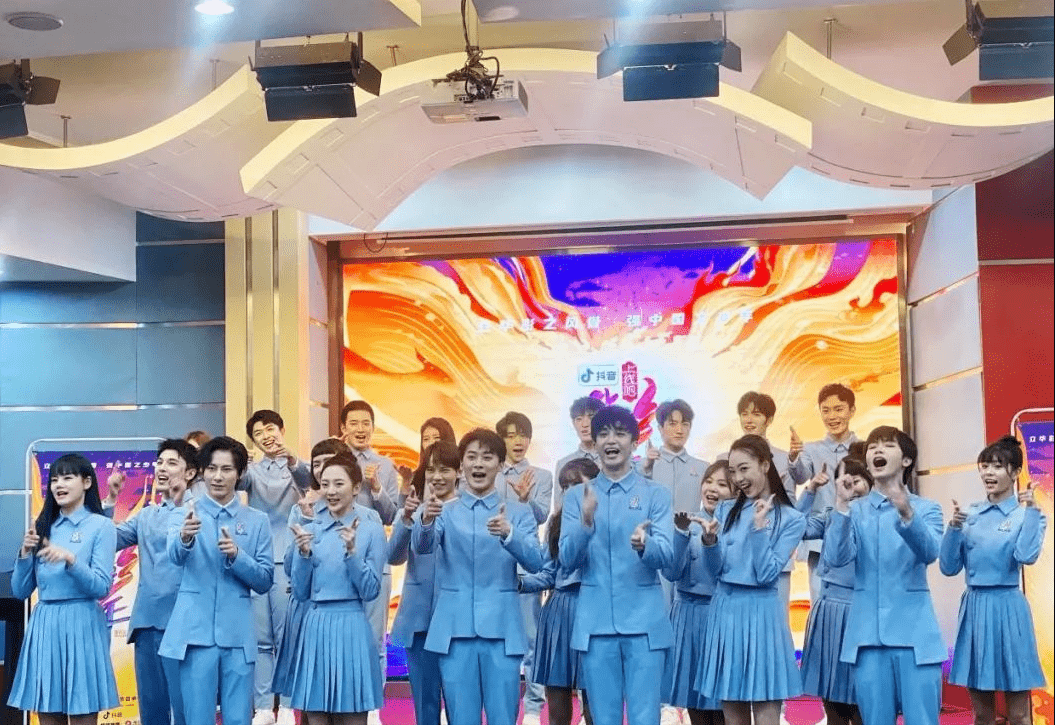 全自动化选秀华彩少年没参与感没事央视给的资源吸引你来追