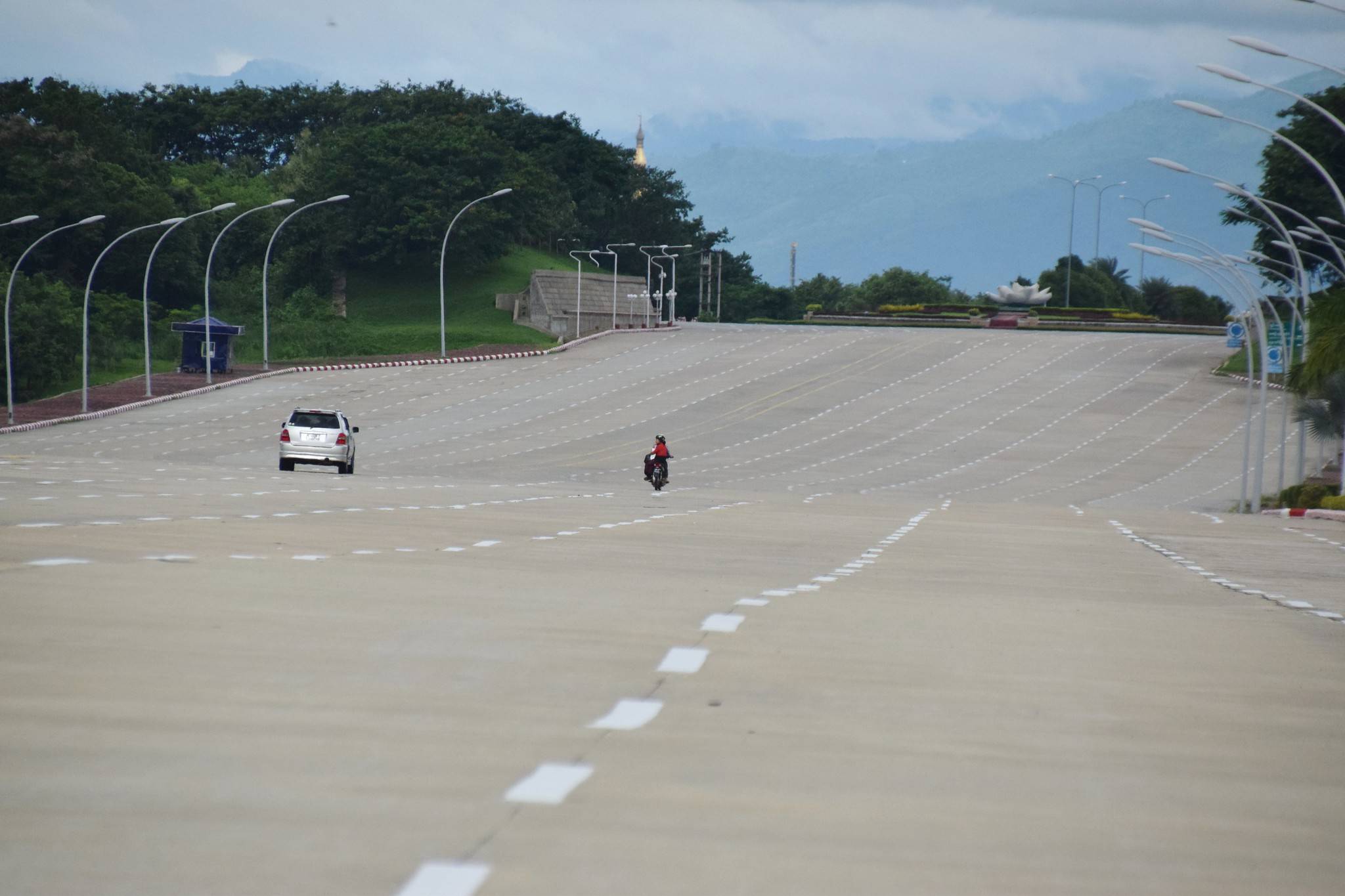 原创缅甸首都公路多达20条车道被调侃能用来踢足球现在如何了