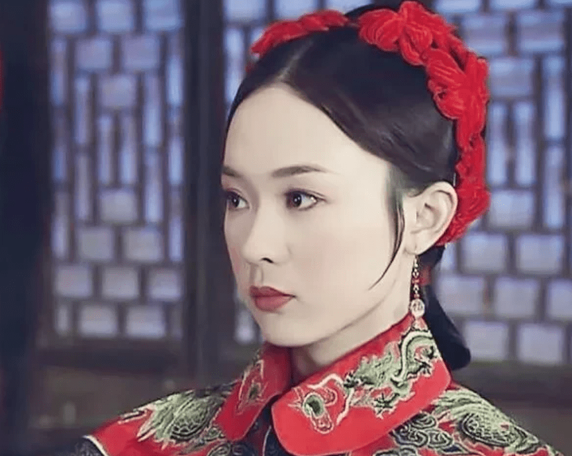 清朝第一位皇贵妃董鄂氏深得顺治帝宠溺,有人说她