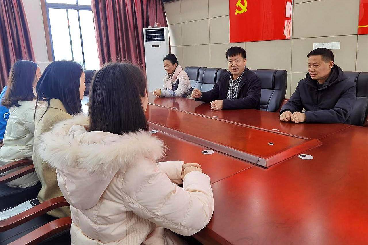 原创武汉市黄陂七中关爱就地过年教职工采取系列暖心举措