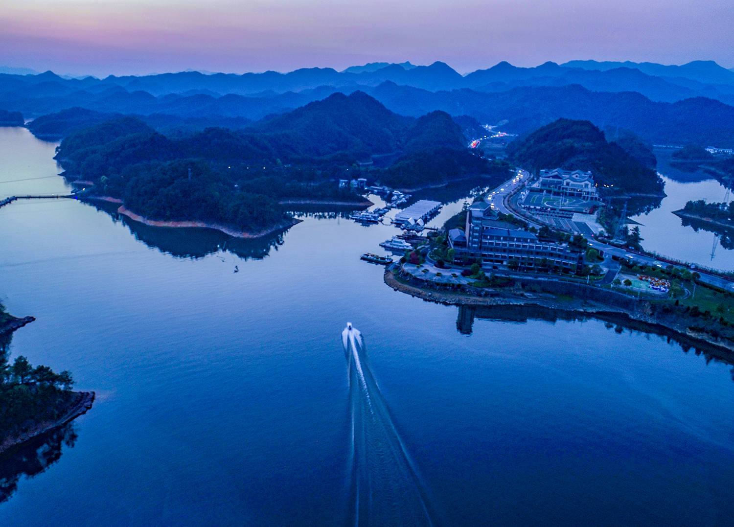 浙江这个小县城，有个世界上岛屿最多的湖，景色美过洞庭湖