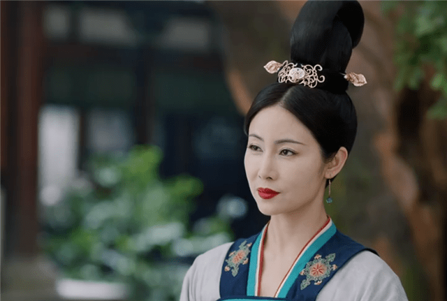 原创风起霓裳安氏被烧死库狄琉璃吃假死药被孙德成收留养大