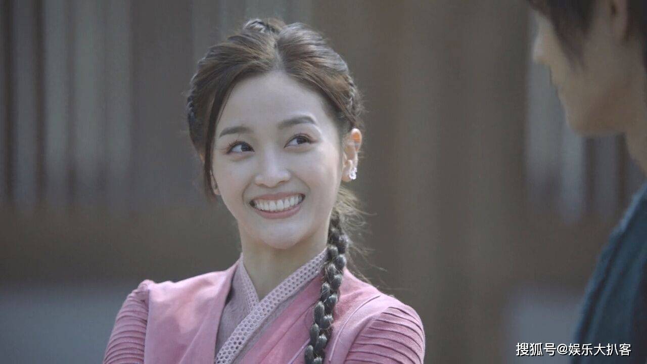 《斗罗大陆》吴宣仪演技尴尬,肖战男友力爆棚?网友:毫无cp感_小舞