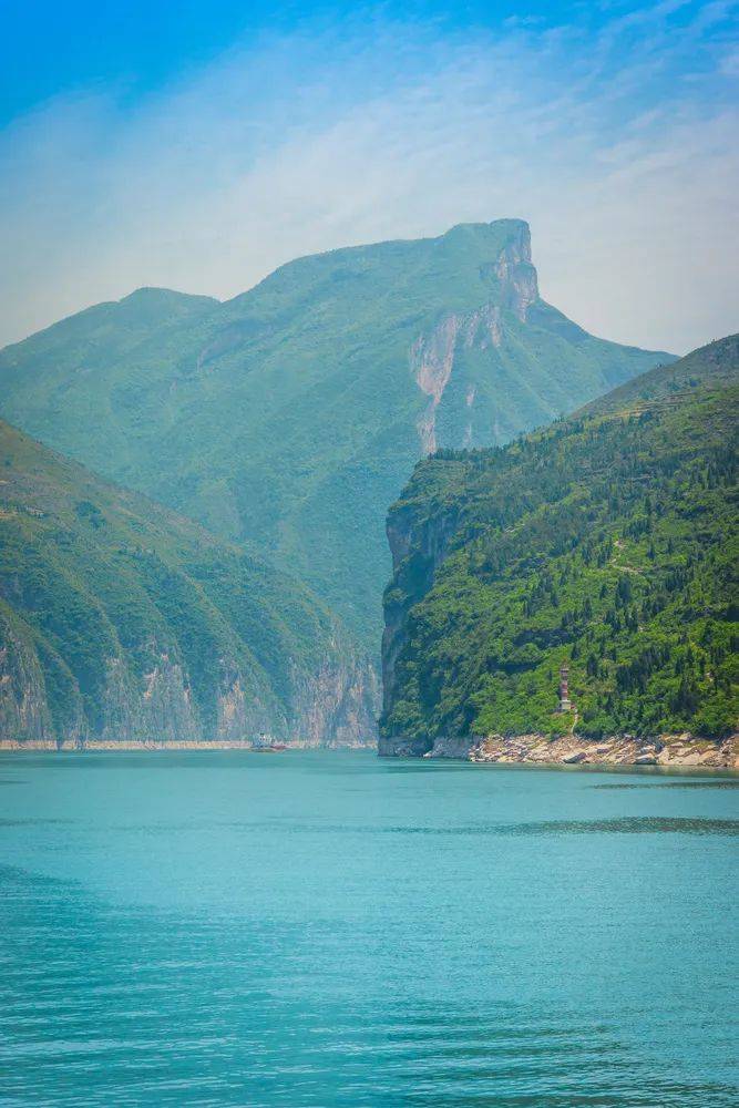 湖北这座安逸小城，山水太绝了！难怪顶流文豪都写诗点赞