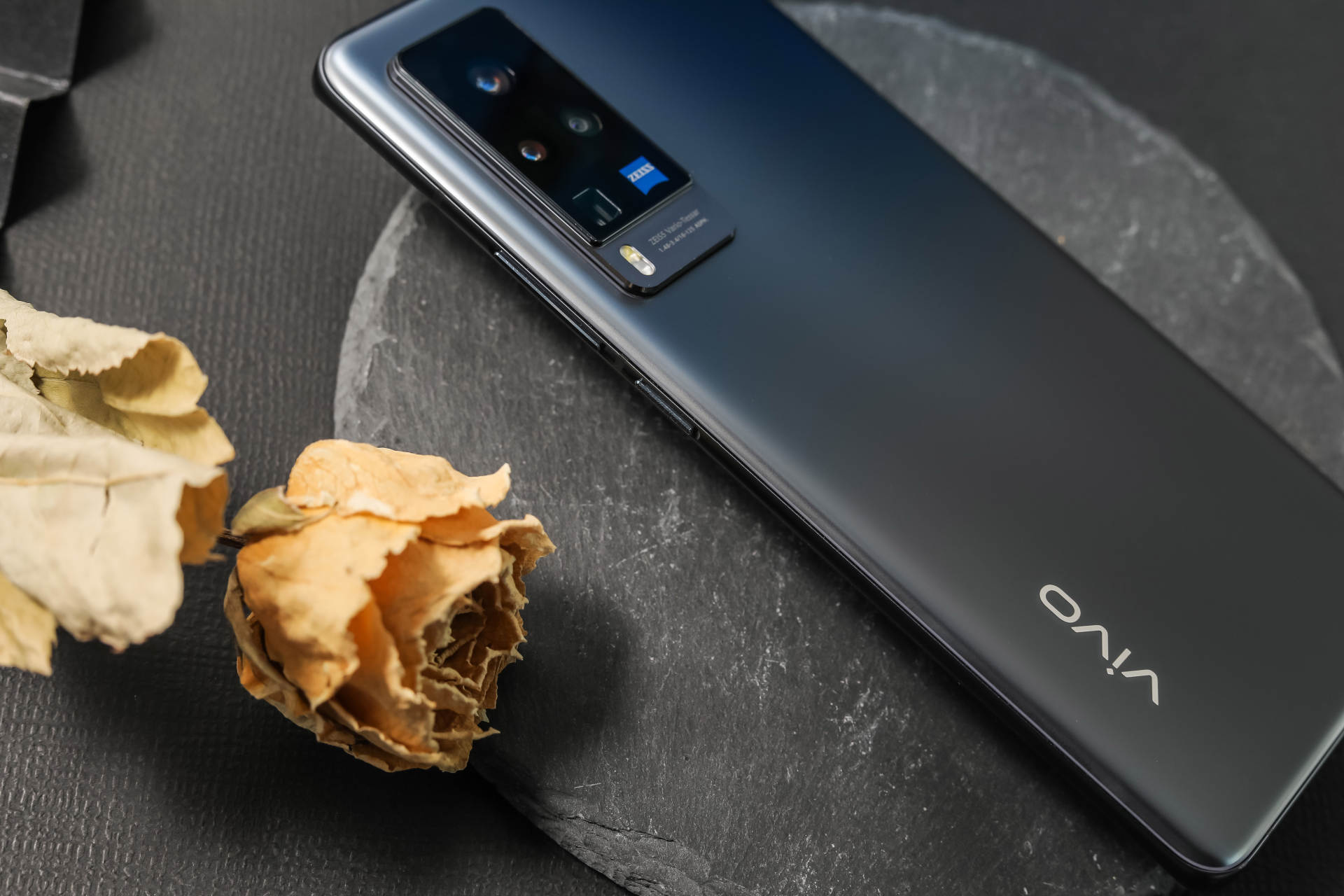 vivox60pro那极具美感的外观里还藏着哪些秘密