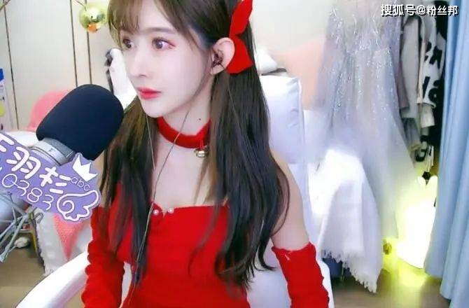 斗鱼王羽杉哭诉不缺钱,想说不能说总被人挑错,做主