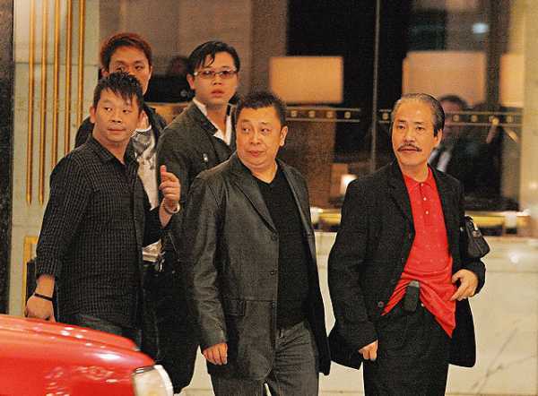 原创上海的汪家来头不小，向华强家族都不敢动他，霍家也要敬他们三分