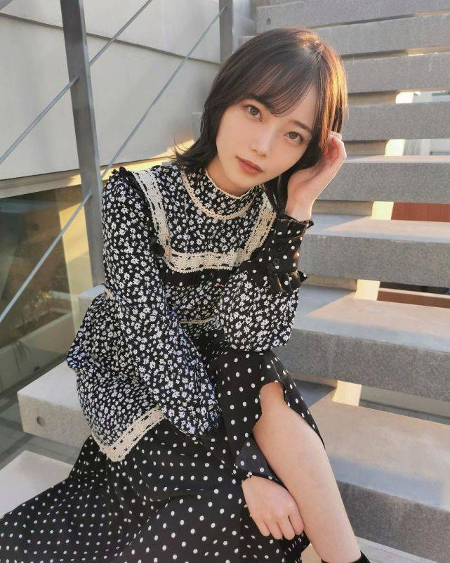 然而,此举却让真正的平手友梨奈粉丝们很不谅解,甚至让自己个人推特大