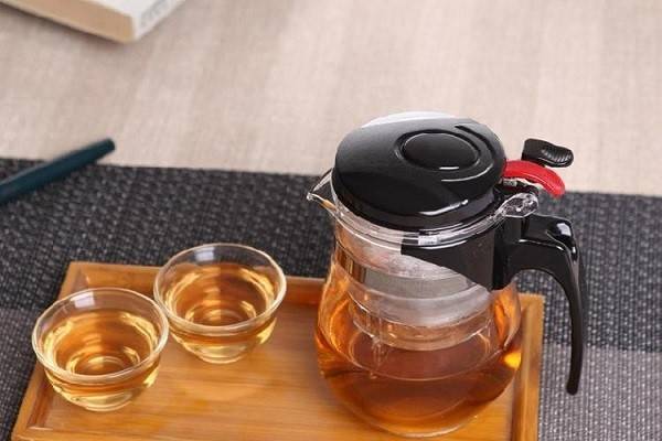 原创现在便捷的茶具配件繁多如何选好飘逸壶