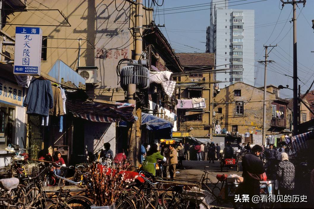 老照片 1999年的上海,到处都在搞拆迁,到处都在搞建设