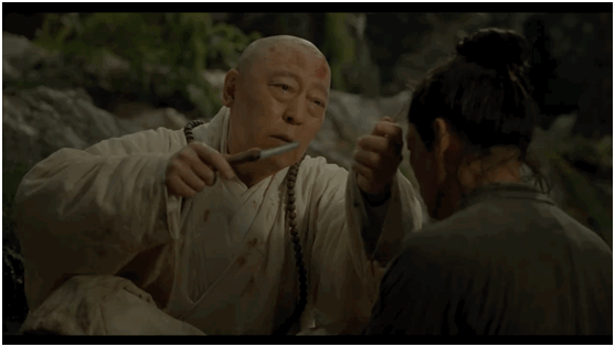 剃光头的和尚,有打戏且武艺高强,世间烦扰通通不放在心上,教授徒弟