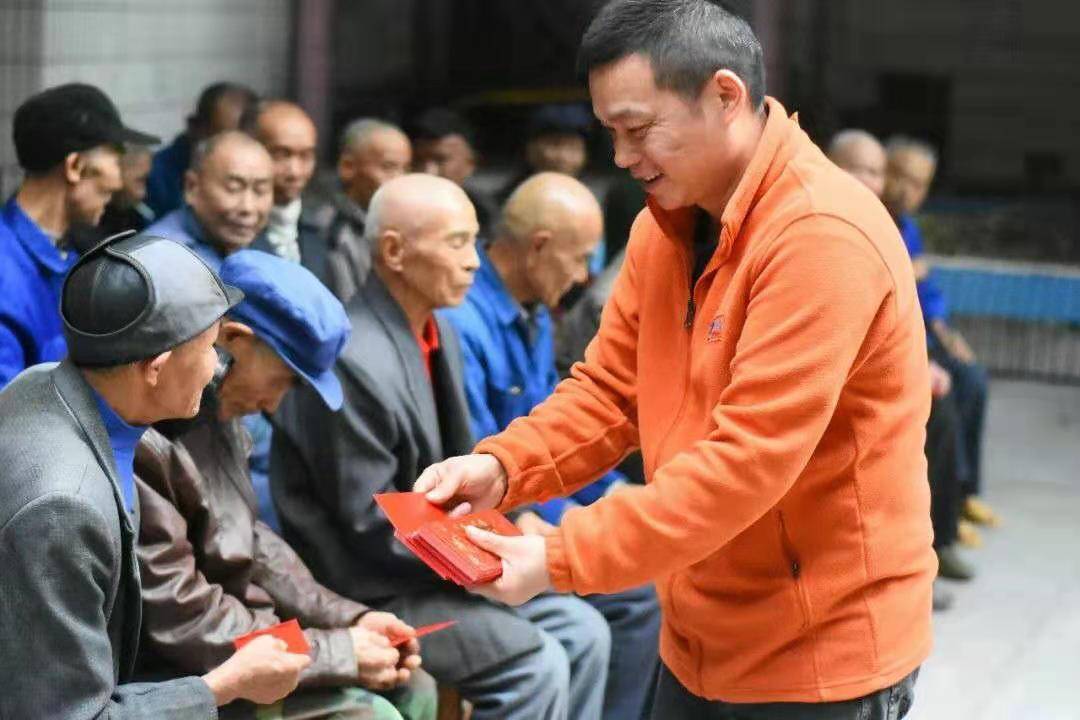 据了解,先滩籍在外成功人士王孝永是重庆永联达涂装工程股份公司董事