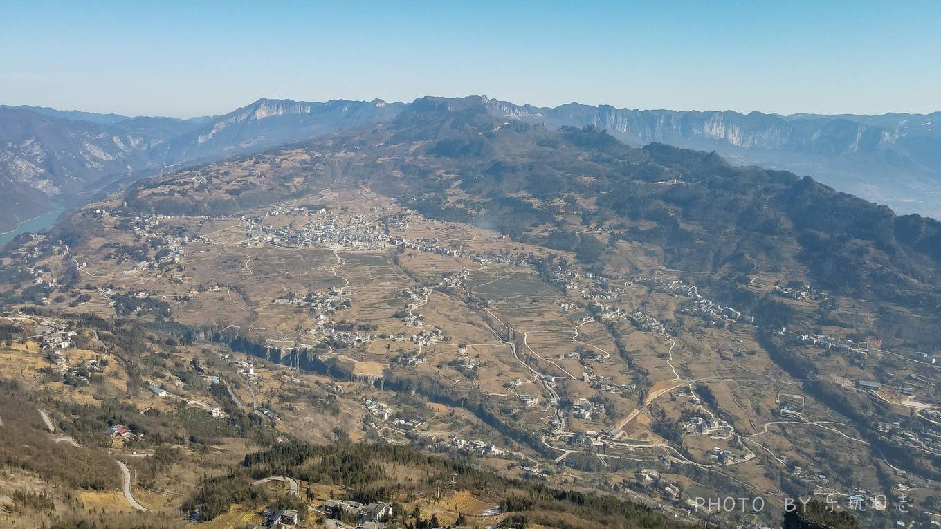 神秘的恩施大峡谷，景色能与科罗拉多媲美，被誉为地球最美的伤痕