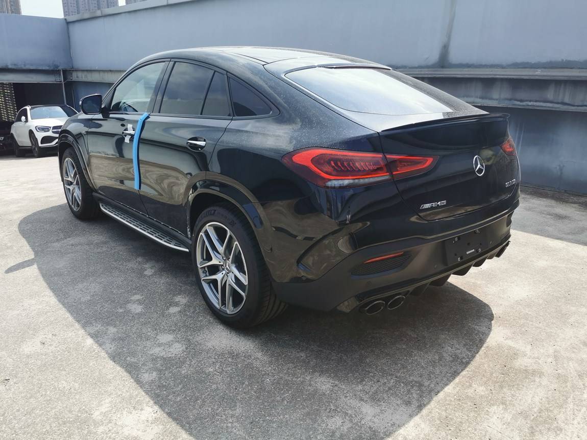 最新款奔馳 gle53 amg coupe 黑外黑內