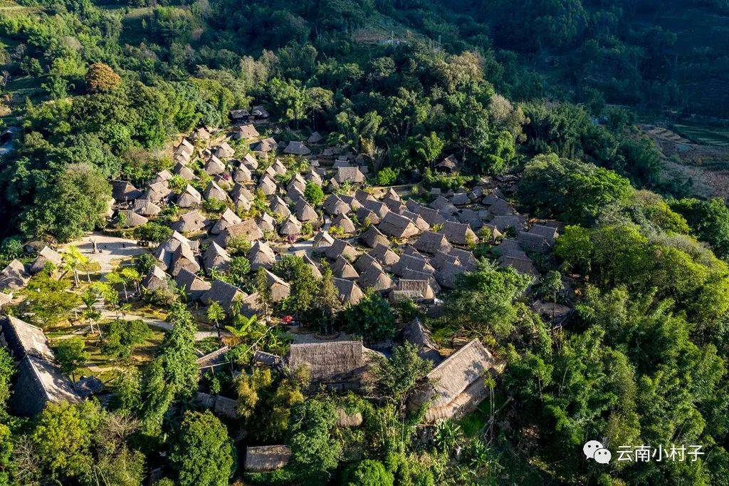 痛惜中国最后一个原始村落云南临沧沧源县翁丁村老寨发生火灾