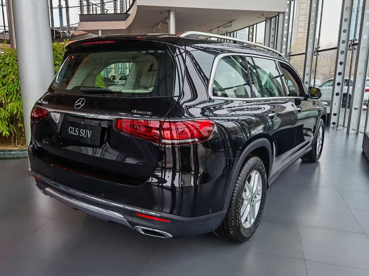 奔驰suv中的旗舰豪华不输宝马x7新款gls实车真霸气