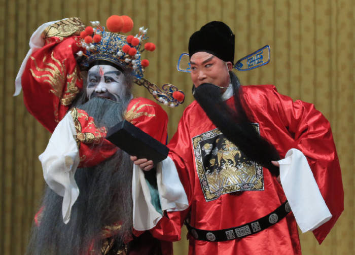 郭德纲和陈少云合作《打严嵩》郭德纲一度跟随京剧名家赵麟童学习麟派