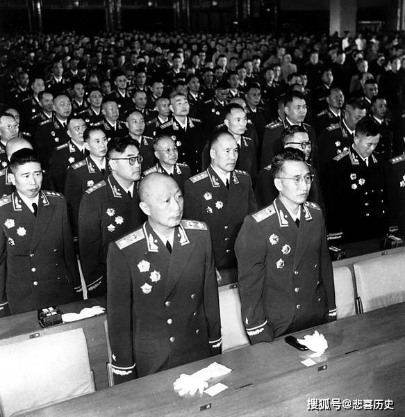 通过1955年至1957年的授勋,授奖,极大地激发了人民解放军全体官兵的