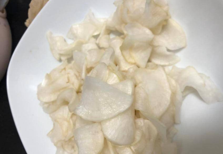 油条配什么菜适合早餐 9c1331f7eb2947adb9dc06c026a4d2c6.jpeg