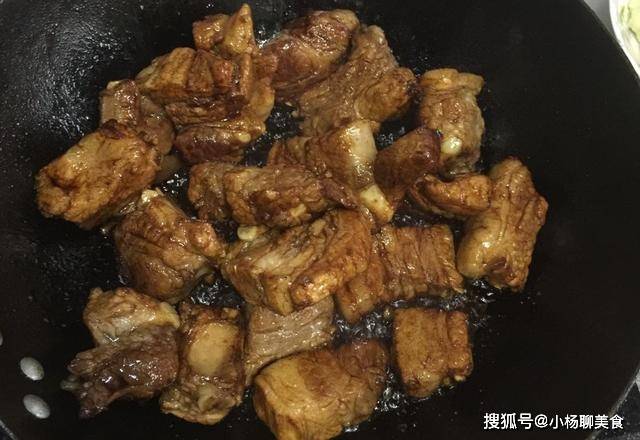 排骨多少人口_一斤排骨有多少