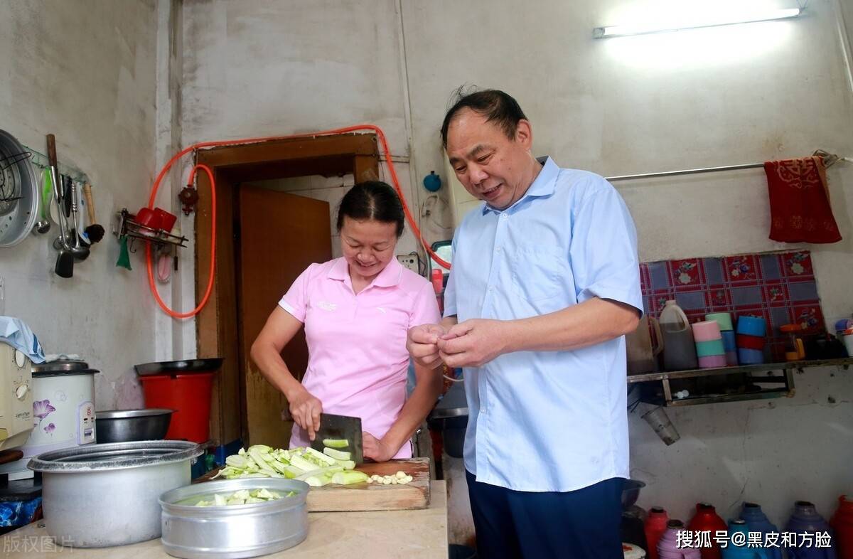 "说好我弟生儿子就奖励10万"妻子的一个无理要求,毁了十年婚姻