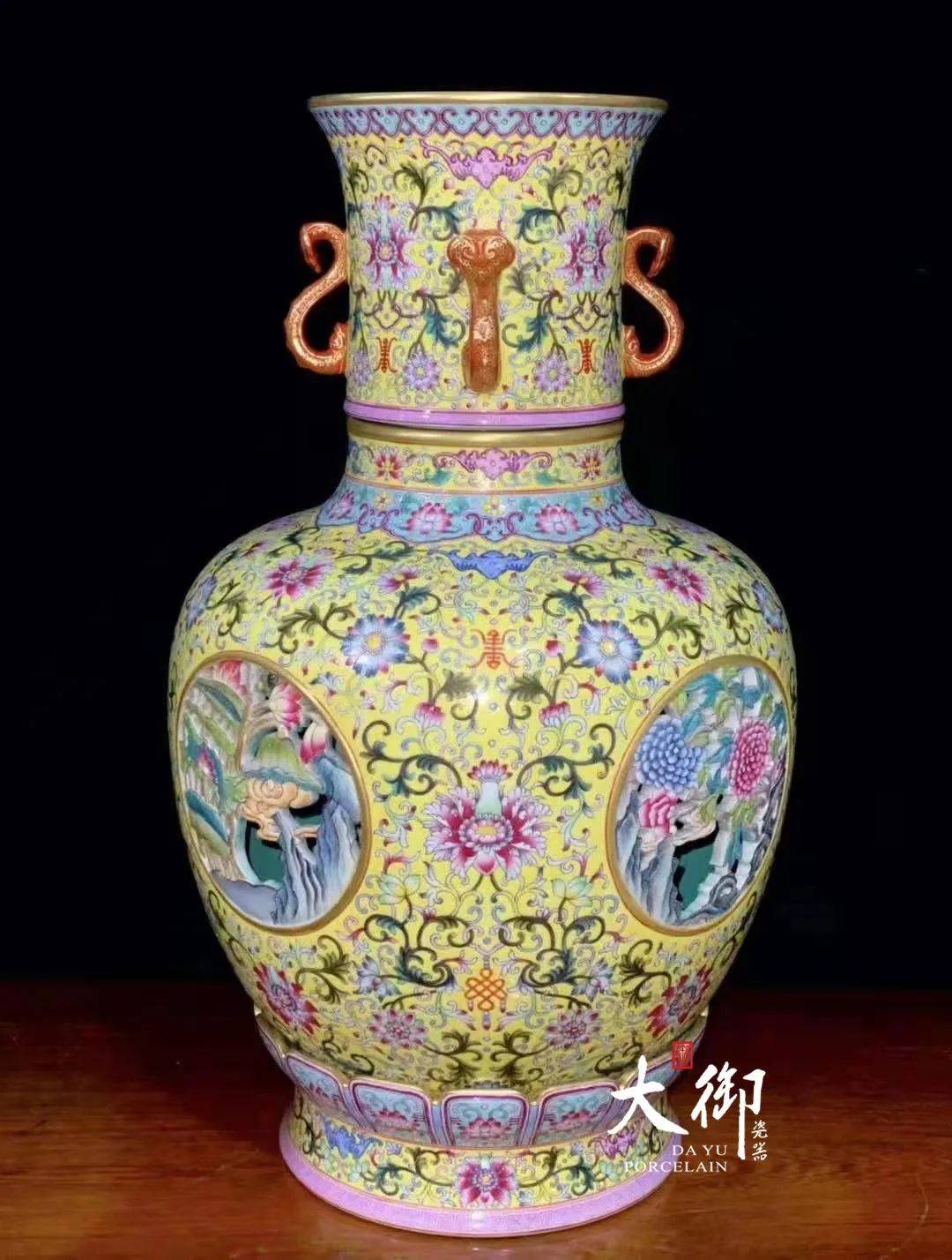 大御瓷器-太惊艳！中国制瓷史上最精巧的瓷器，现已成绝世孤品_乾隆