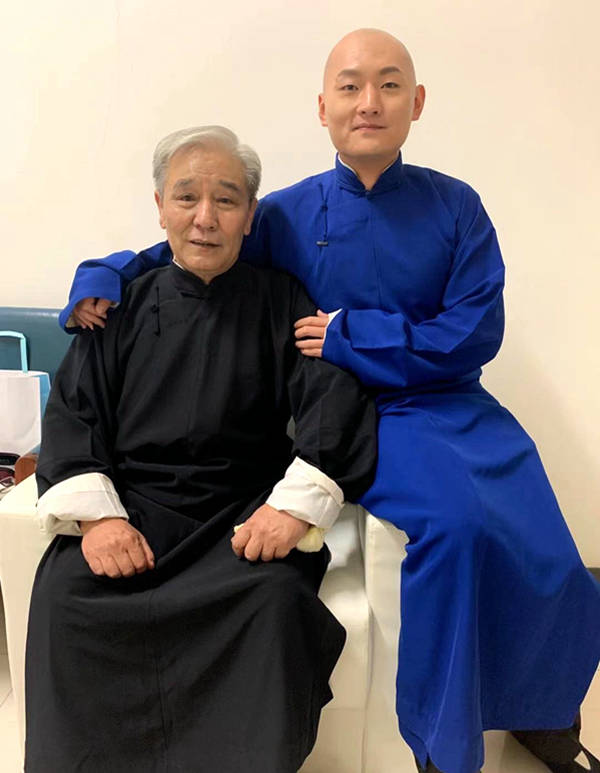 人》亚军得主孟鹤堂,周九良也大量使用了天津相声演员创作的新段子