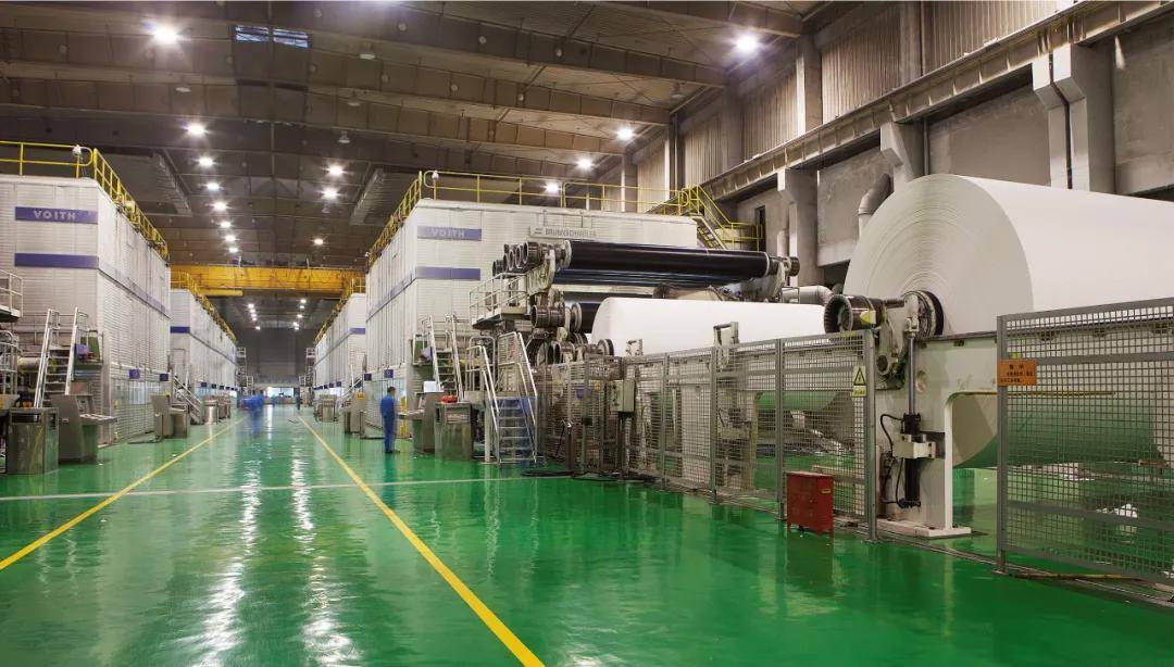 2021年岳阳林纸夺取开门红纸机千米车速向前犇