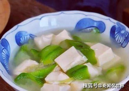 丝瓜配什么做汤好吃又营养 8e2ecf45c02c4d27ad212e5829272800.jpeg