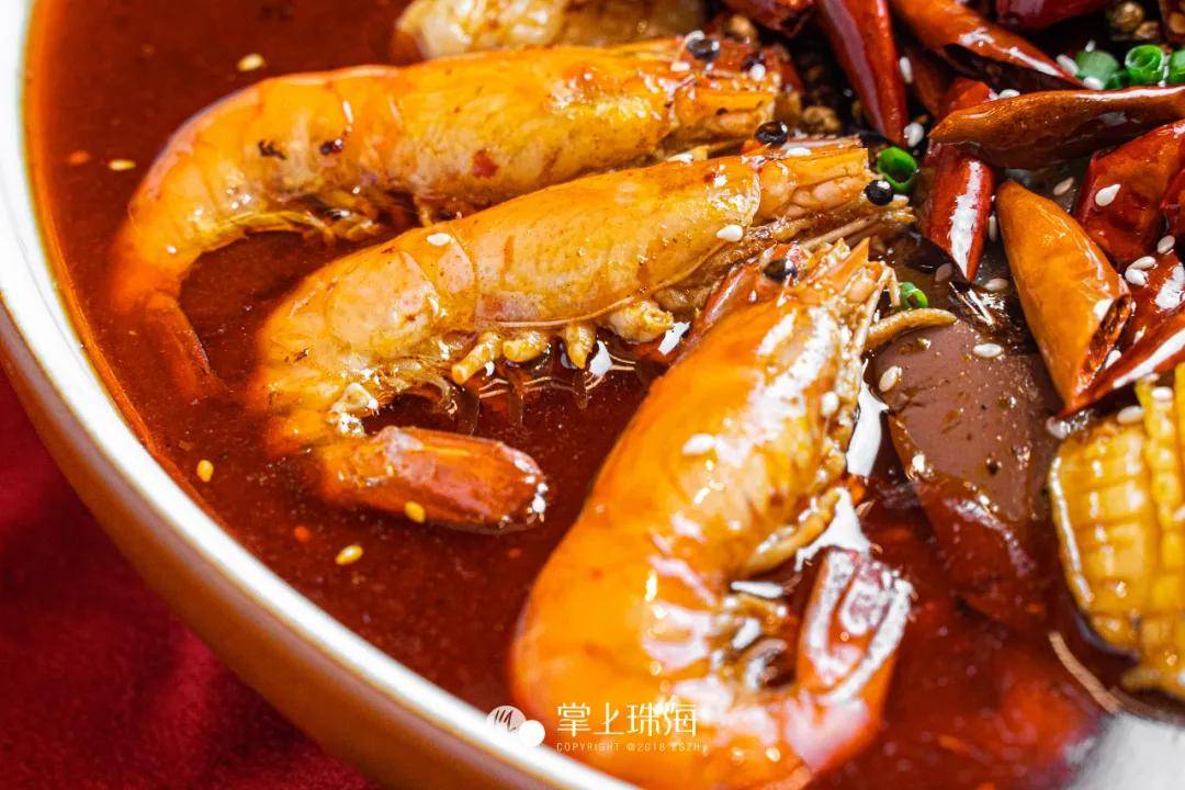 原创珠海首家水煮牛肉专门店空降华发商都霸气吃牛