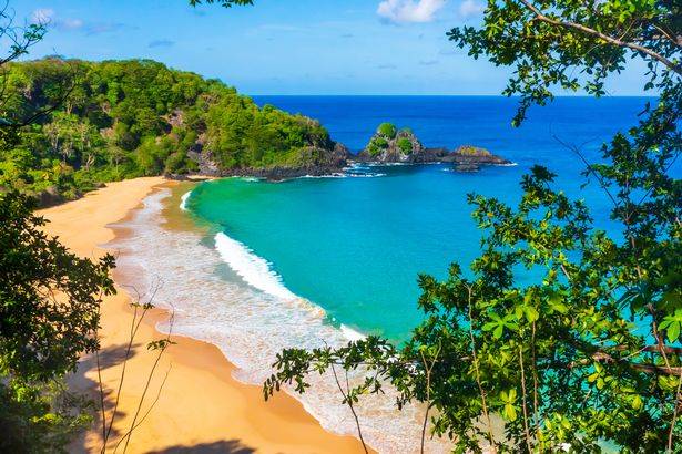 猫途鹰评出2021全球最美海滩，美到窒息，你最想去哪一个？