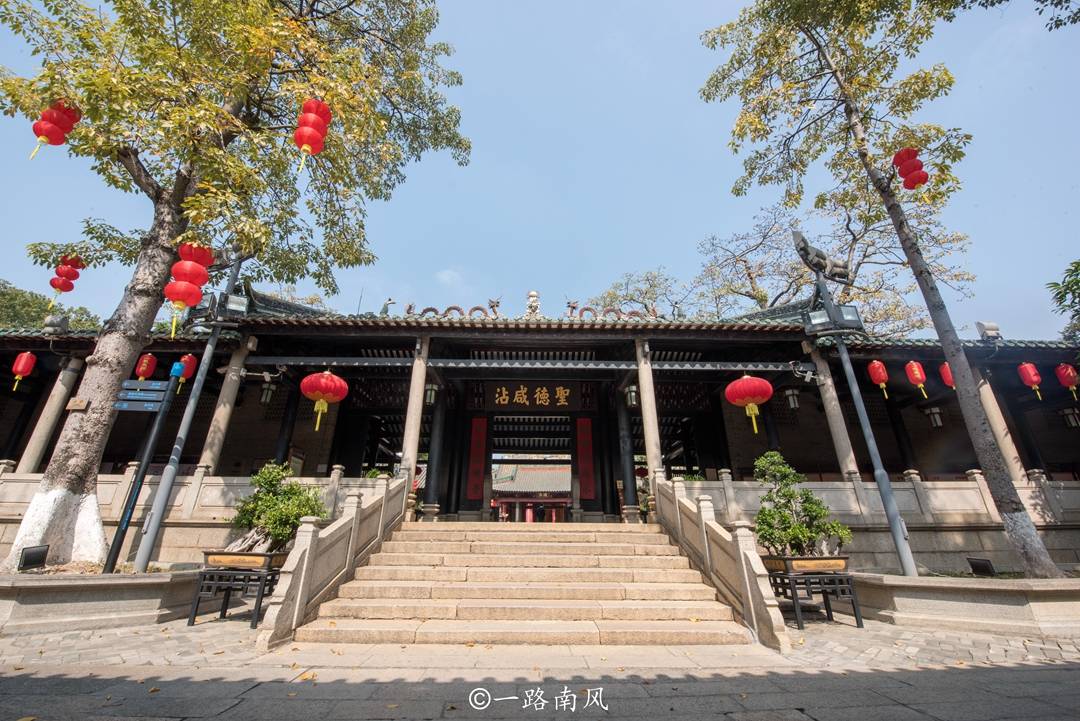 广州有座千年南海神庙，已申报世界遗产，因位置偏僻而游客稀少