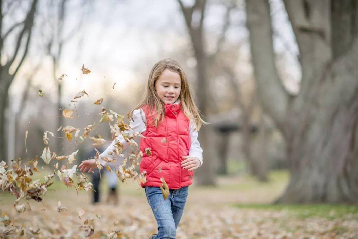 春天给孩子穿衣,别忘了"两暖一凉"原则,盲目春捂只会坑娃_宝宝