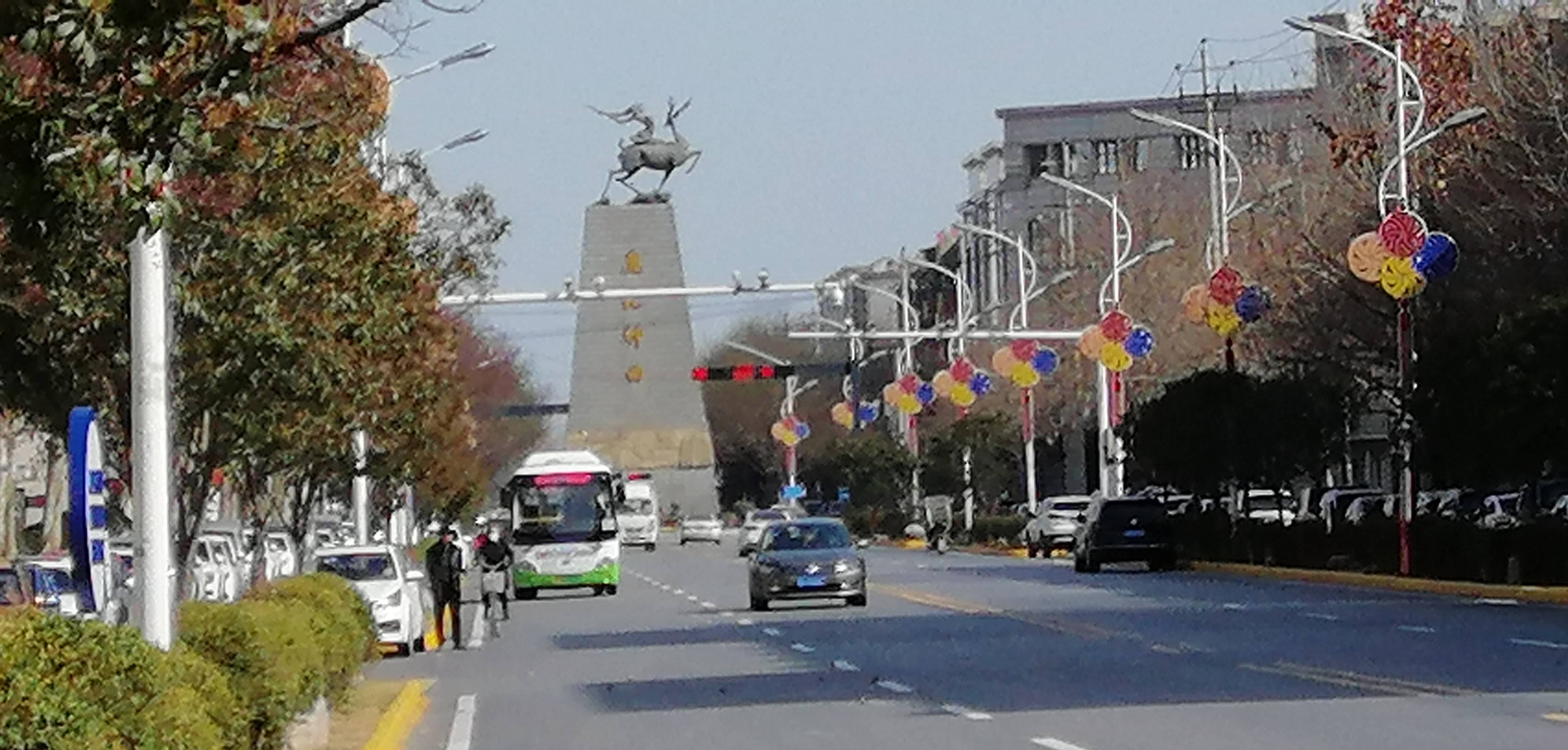 西安高陵区环境优美街道整洁卫生交通秩序井然市民安居乐业