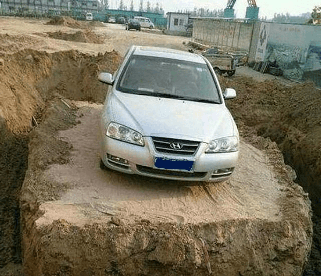 猜成语什么路没有车_看图猜成语